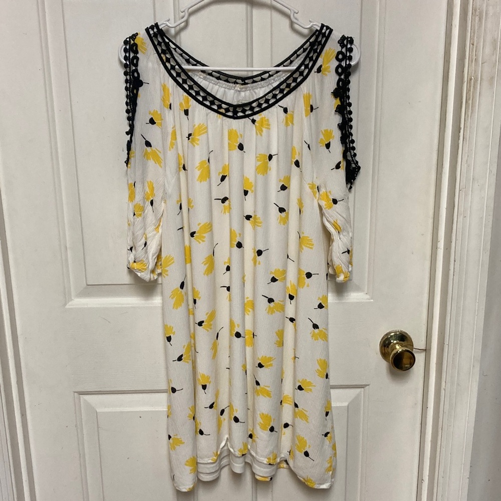 Women’s White Cold-Shoulder Dress with Yellow Floral Print